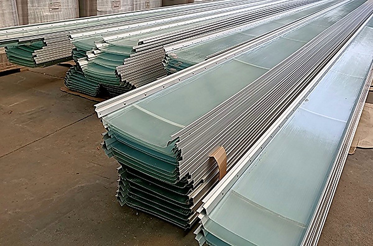 Corrugated FRP daylighting sheet