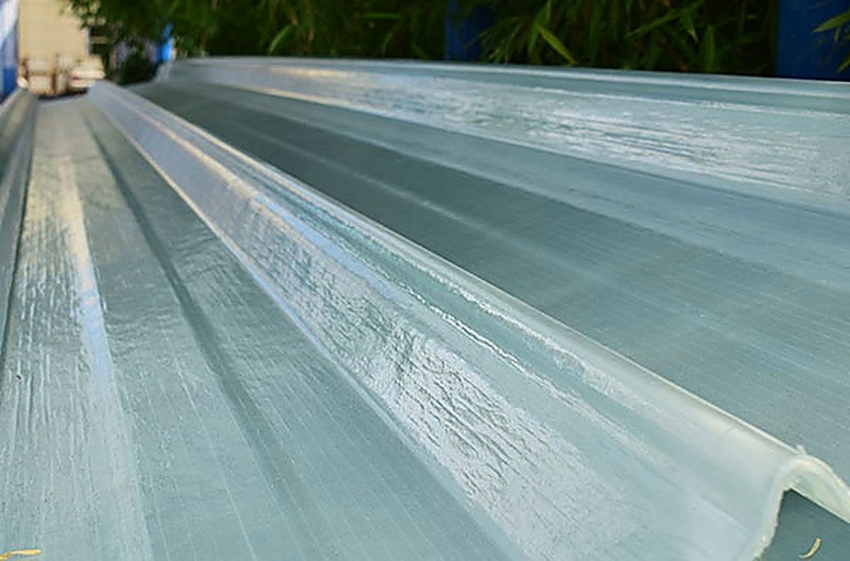 Weather-resistant FRP sheet